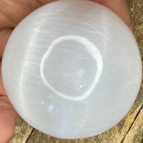 Selenite Spheres - Picture 3 of 5